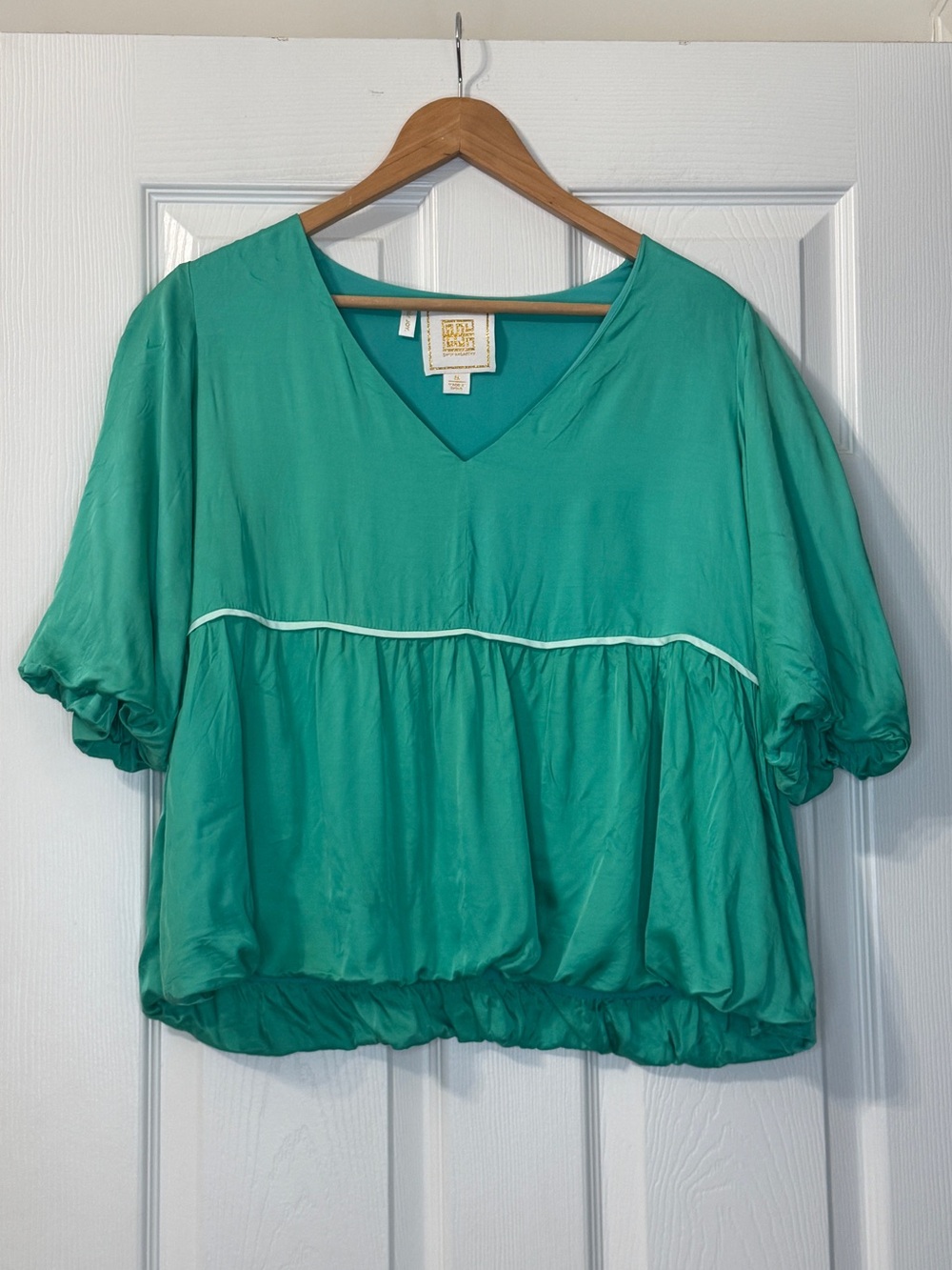 Emily McCarthy balloon hem top